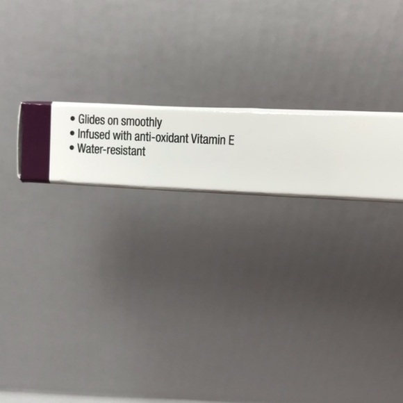 Neutrogena Rich Plum Eyeliner Kohl NEW Smokey Water Resistant - Picture 2 of 4